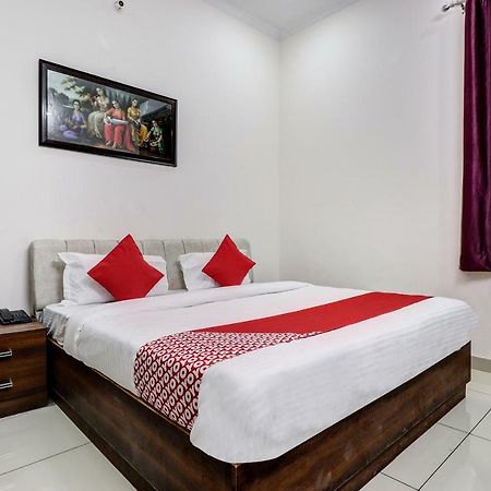 لاكناو Oyo 38208 Hotel Prakash Kunj المظهر الخارجي الصورة