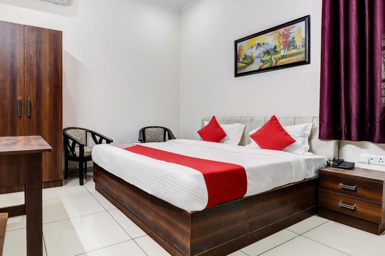 لاكناو Oyo 38208 Hotel Prakash Kunj المظهر الخارجي الصورة