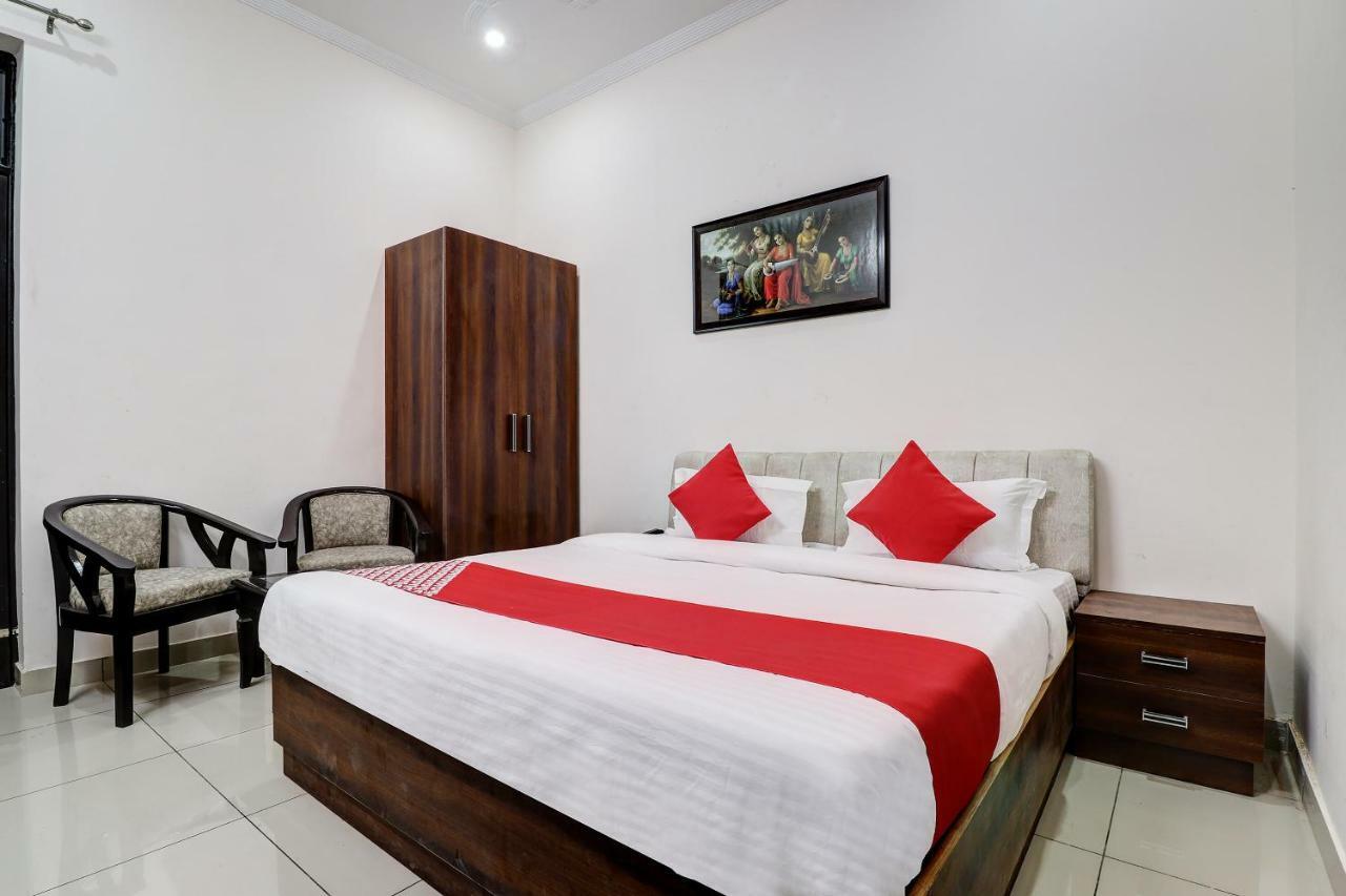 لاكناو Oyo 38208 Hotel Prakash Kunj المظهر الخارجي الصورة