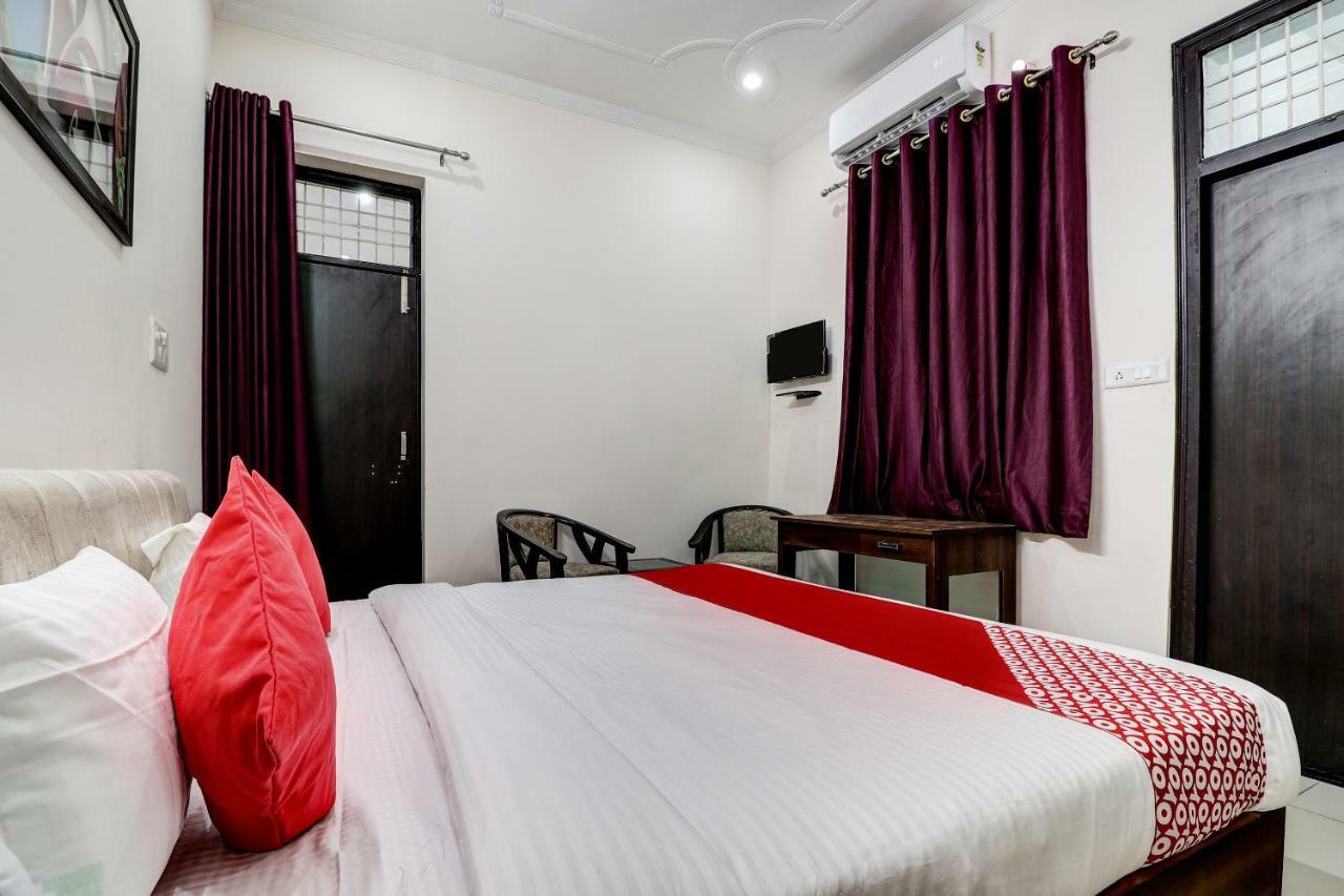 لاكناو Oyo 38208 Hotel Prakash Kunj المظهر الخارجي الصورة